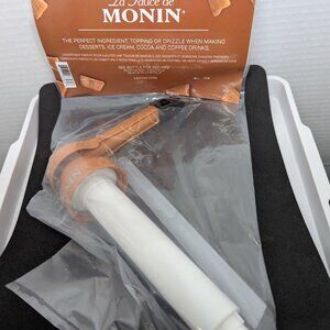 Monin Sauce Pump: 64oz caramel dulce de leche sea salt toffee (light brown)!